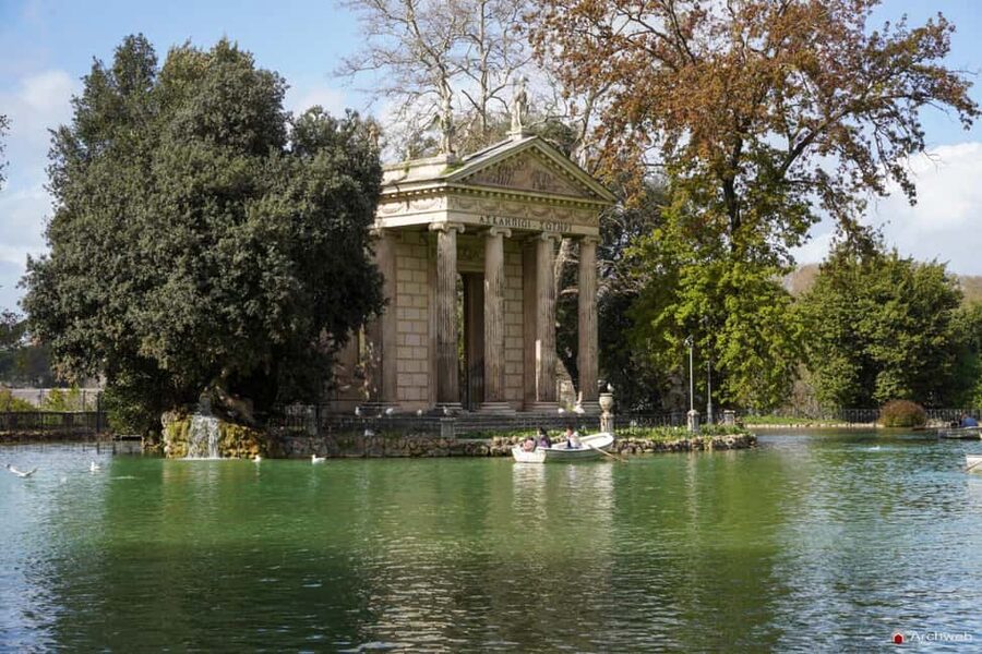 ROME: Villa Borghese Lake tour by boat with independent rowing + aperitif - Rowing across Villa Borghese Lake