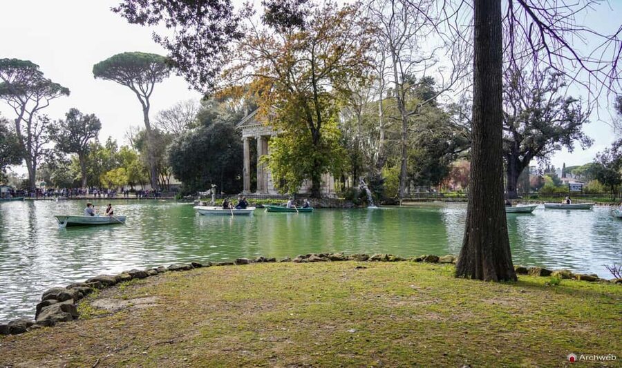 ROME: Villa Borghese Lake tour by boat with independent rowing + aperitif - Who should book this Villa Borghese outing?