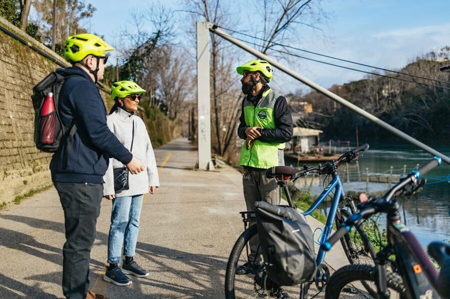 Rome: Villa Borghese, Villa Ada, and Coppedè E-Bike Tour - E-bike comfort, safety, and family rules