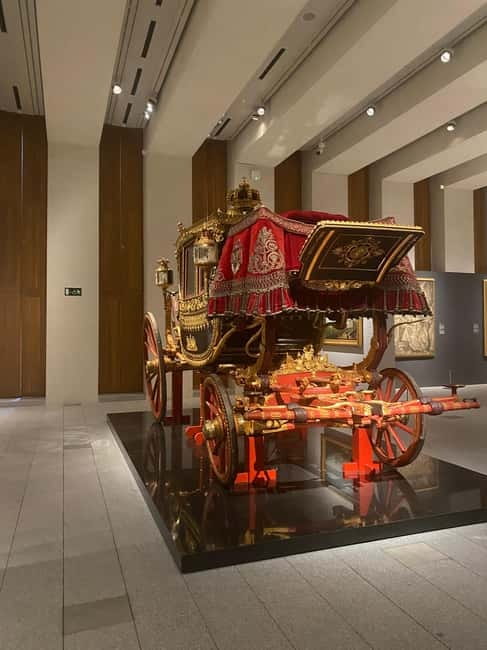Royal Palace + Royal Collections Gallery Guided Tour - Should you book the Royal Palace and Collections Gallery tour?