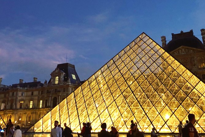Secrets & Scandals of the Louvre - Limited to 6 Guests - What the small group of six really gives you