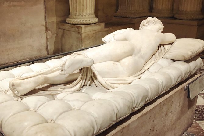 Secrets & Scandals of the Louvre - Limited to 6 Guests - Practical details inside the Louvre