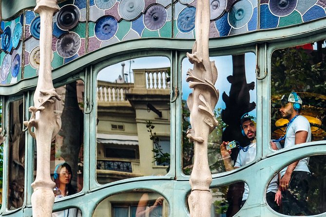 Self-Guided Audio Tour-The Surrealist Barcelona of Dalí and Gaudí - Why offline access matters in Barcelona