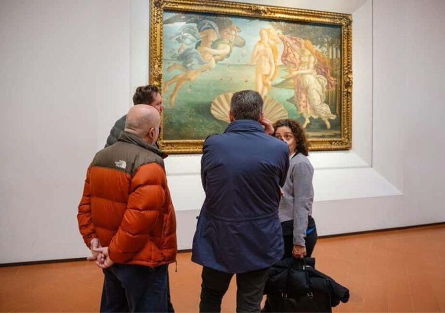 Semi Private Uffizi Gallery Guided Tour in Florence - Giotto and the first major stop