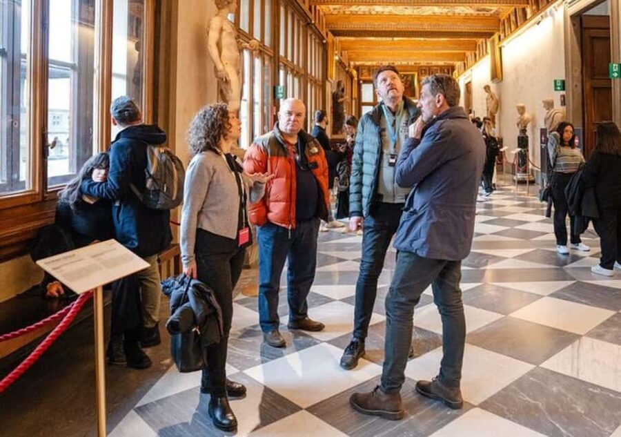 Semi Private Uffizi Gallery Guided Tour in Florence - From Medici offices to a public art collection