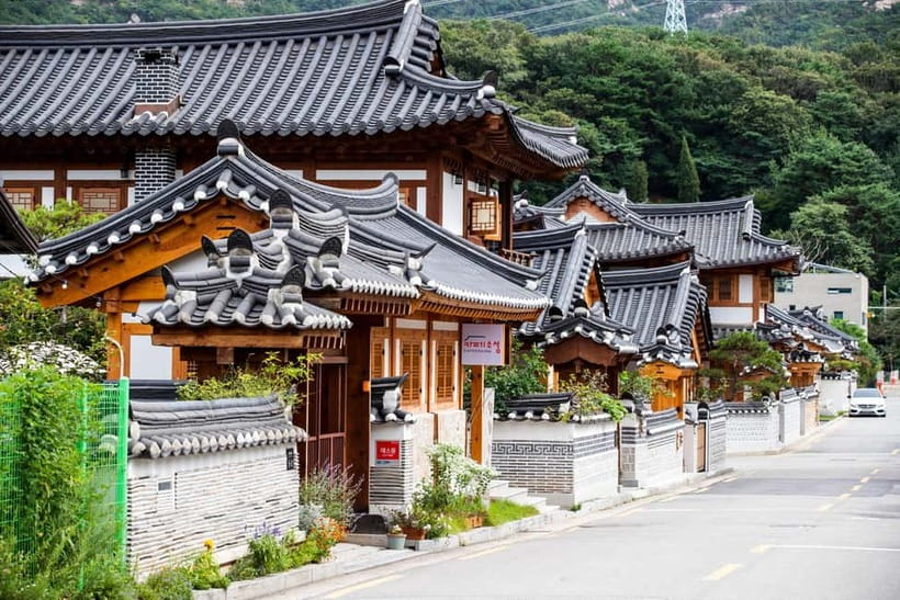 Seoul : Le Space Art Museum, Hanok, Inner Zoo (+Nanta Show) - Eunpyeong Hanok Village and the quieter side of Seoul