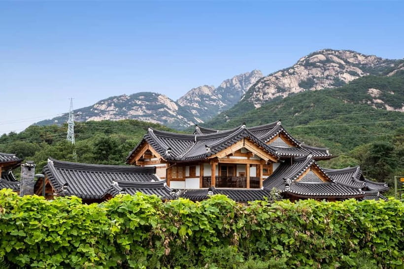 Seoul : Le Space Art Museum, Hanok, Inner Zoo (+Nanta Show) - Who will enjoy this day most?