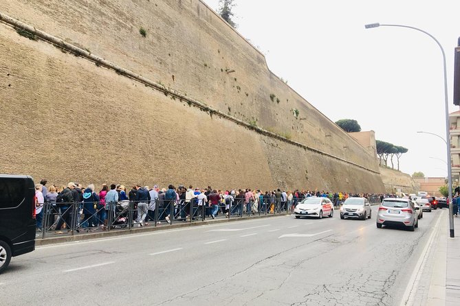 Sistine Chapel and Vatican Museum Skip The Line Ticket - Finding the office and collecting your ticket