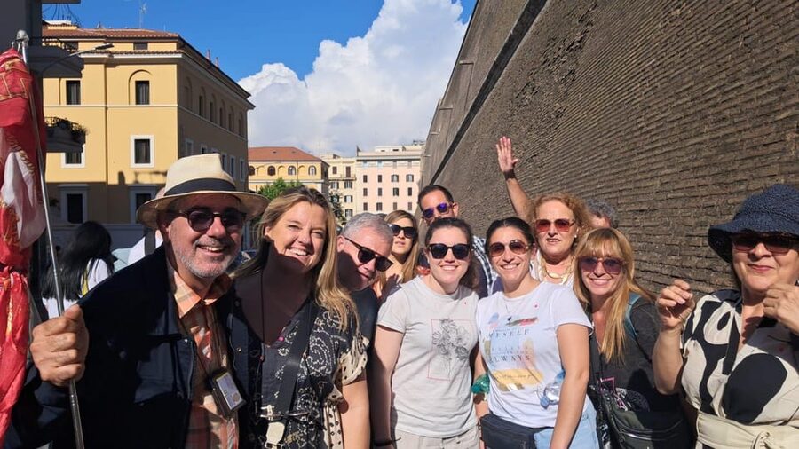 Sistine Chapel and Vatican Museums Guided Tour Skip the Line - Priority Entry and the Start at Bar Tre Caffe