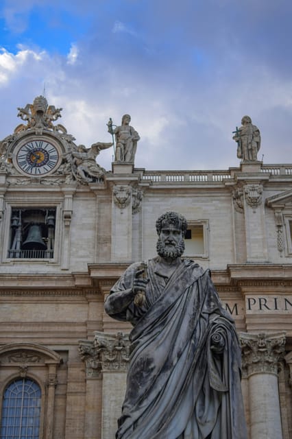 Skip-the-Line Entry Tickets Vatican Museums & Sistine Chapel - Finding the host near Ottaviano Metro