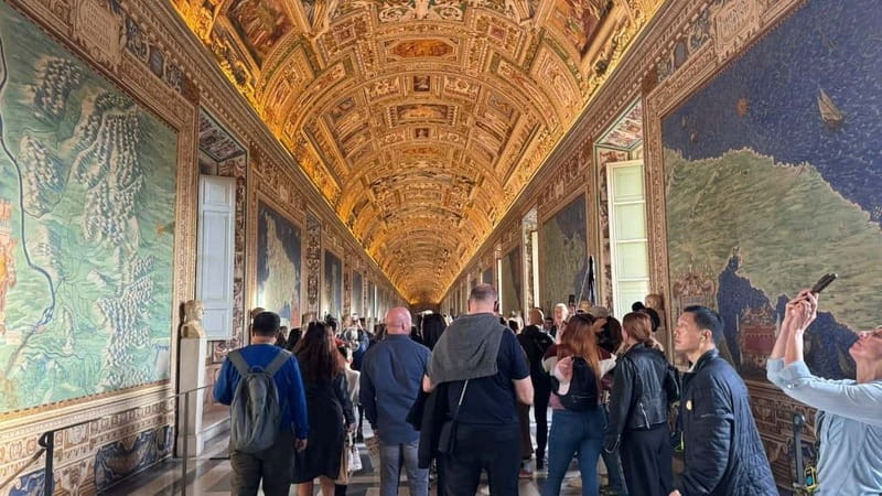 Skip-the-Line Ticket: Vatican Museums & Sistine Chapel - The Raphael Rooms and the School of Athens