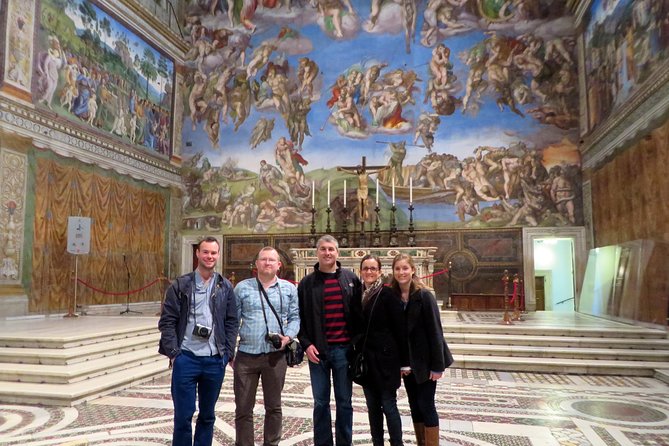 Skip-the-Line Ticket with Host - Vatican Museums & Sistine Chapel - Guided tour or independent visit?