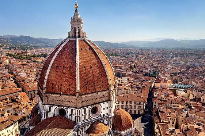 Skip the line: Uffizi small group and walking tour of Florence - Group size, audio, and guide quality