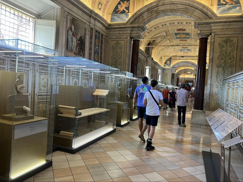 Skip-the-Line Vatican Museum, Sistine Chapel & Basilica Tour - Cortile del Belvedere and the first look at Vatican art