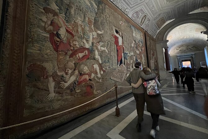 Skip the Line: Vatican Museum, Sistine Chapel + Optional Basilica - Meeting your guide and choosing the right version