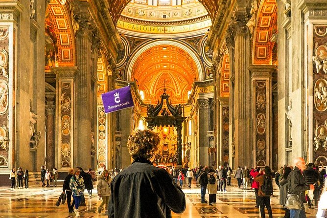 Skip the line: Vatican Museums, Sistine Chapel & St Peters Tour - Ancient masterpieces in Museo Pio Clementino
