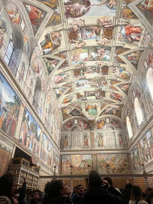 Skip-The-Ticket Line-Vatican Museum & Sistine Chapel - Getting past the ticket queue