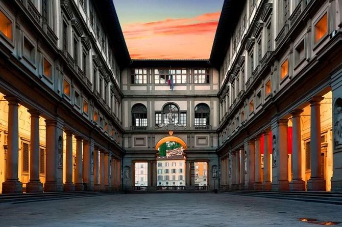 Small group: Uffizi Gallery fast track included - Fast-track entry and the value of a small group
