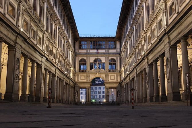 Small Group Uffizi Gallery Guided Tour - Small group advantages and limits