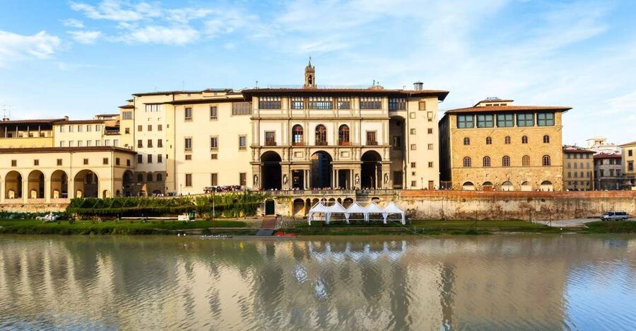 Small-Group: Uffizi & walking tour of Florence skip the line - Florence in two parts, not one continuous seven-hour tour