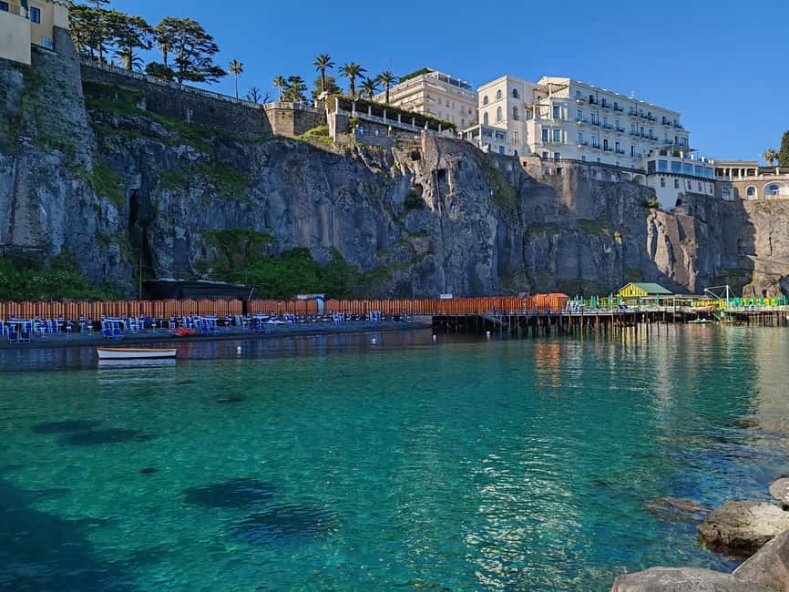 Sorrento: Gothic-Baroque Art Tour & Free local Tasting - Churches, crypts, and Sorrento’s Gothic-Baroque character