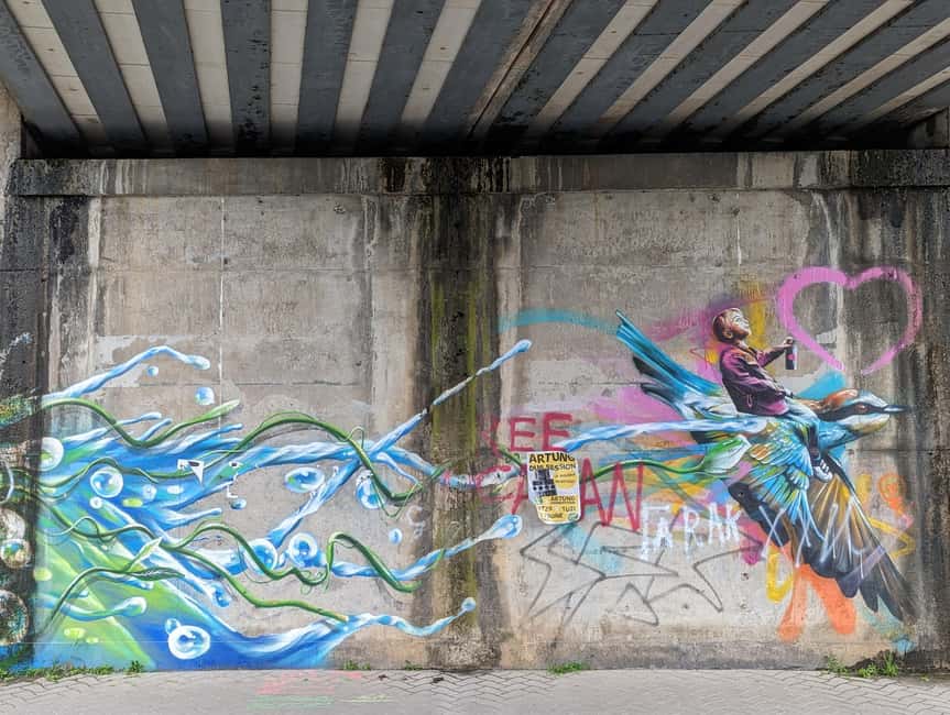 Strasbourg : Street-Art Tour - Strasbourg street art begins at Place de la Gare