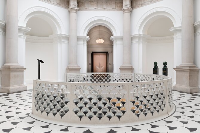 Tate Britain Official Discovery Tour - David Hockney’s Bright View of Modern Britain