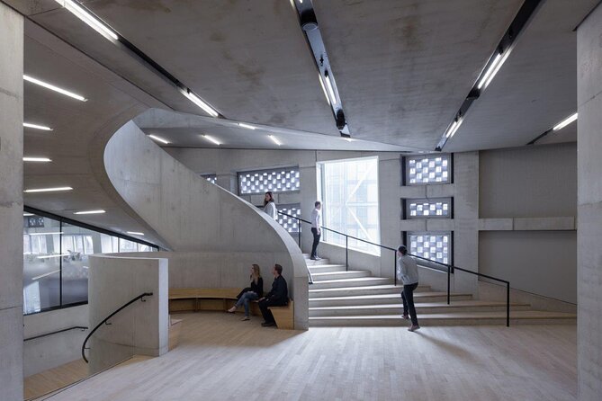 Tate Modern Official Discovery Tour - A quick route into Tate Modern’s main collection