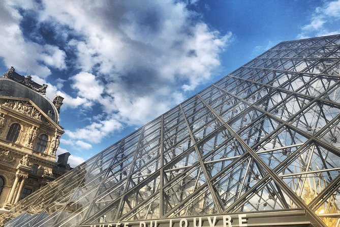 The Essential Louvre Masterpieces Tour - Limited to Six Guests - What the guides add to the experience