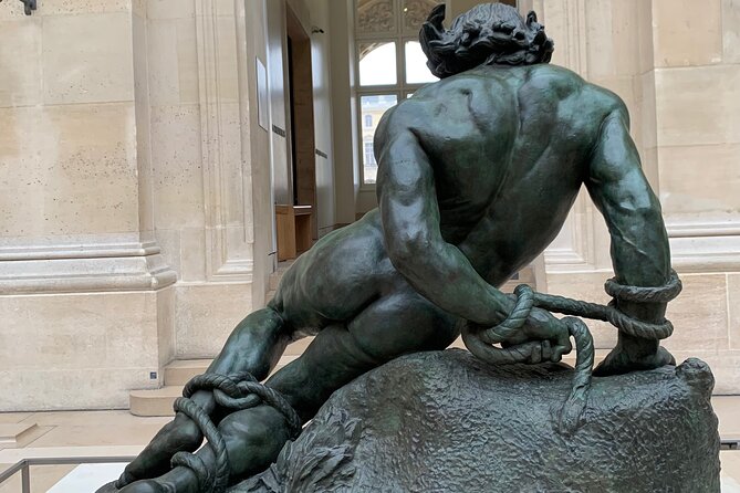 The Louvre: art and love. - Who will enjoy this art and love tour?
