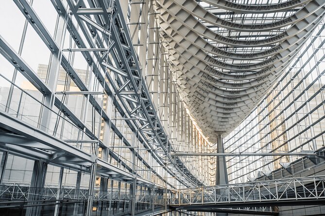 Tokyo Architecture and Contemporary Art Walking Tour with a local guide - Shibuya Crossing and the city in motion
