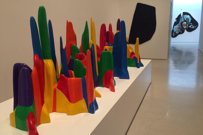 Tribeca Contemporary Art Tour with NYC Art Critic - What happens during the 1 hour 50 minute gallery route