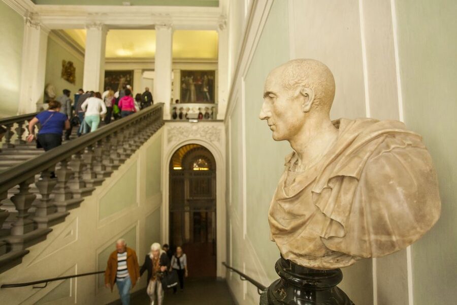 Uffizi & Accademia Guided Tour with Michelangelo’s David - The short break between museum visits