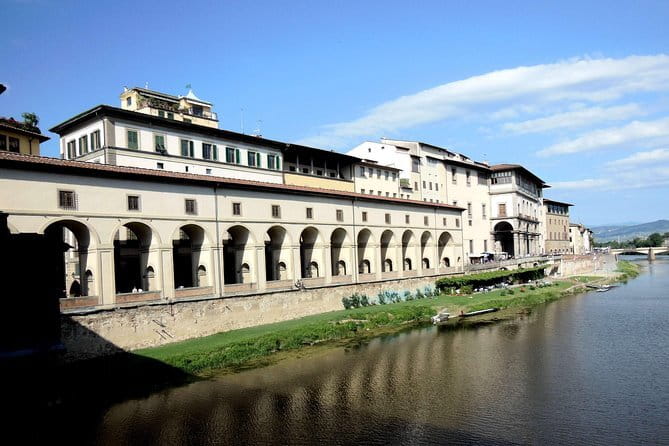 Uffizi Gallery Audio-Guided Visit with optional Accademia Gallery - Getting through the Uffizi entrance