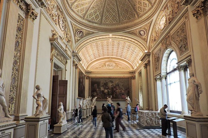 Uffizi Gallery Early Morning Entry - Guided Small Group Tour - What the guides add to the experience