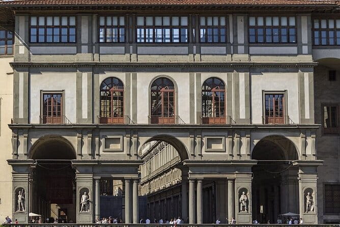 Uffizi Gallery Guided VIP Small Group Experience - Headsets, group size, and the pace of the visit