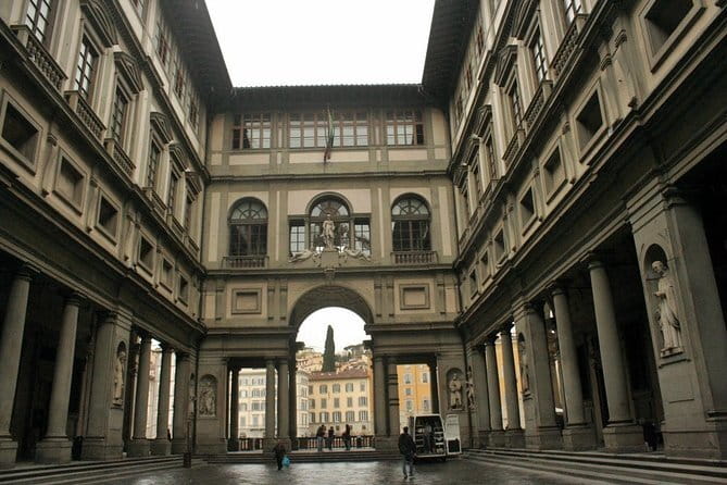 Uffizi Gallery Private Tour with 5-star Guide - Botticelli, Michelangelo, Leonardo, and Raphael