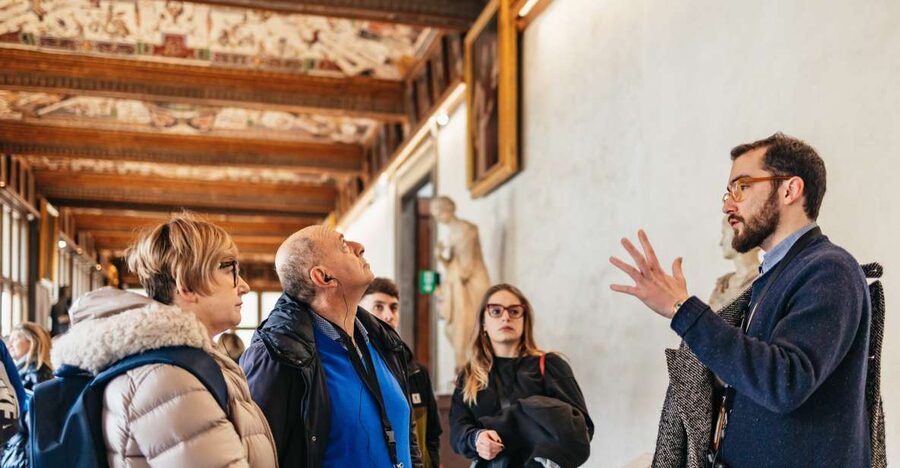 Uffizi Gallery: Renaissance Masterpieces Guided Tour - Who should book this experience?