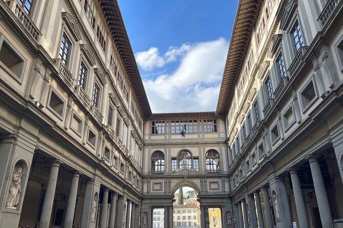 Uffizi Gallery Small Group Tour: Discover Uplifting Masterpieces - Leonardo, Verrocchio, and the making of an artist