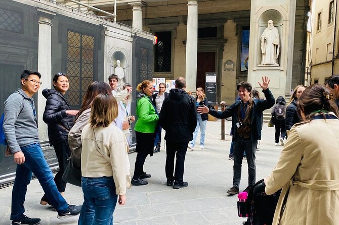 Uffizi Gallery Tickets: Step into the Heart of Renaissance Art - Medici sculptures and Anna Maria Luisa de’ Medici