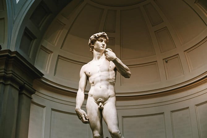 Uffizi Gallery Tour with Botticelli & Michelangelo - What the Headset and Group Size Really Mean
