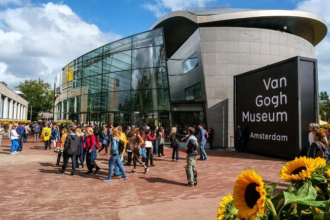 Van Gogh Museum Tour Reserved Entry Semi Private - The value of the small-group format