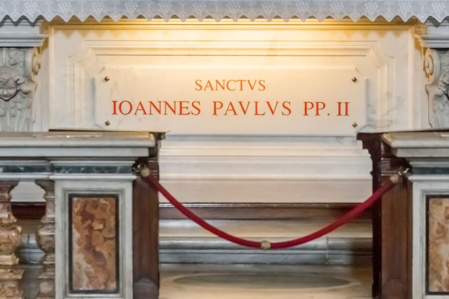 Vatican City: Skip-the-Line Vatican Museums & Sistine Chapel - Sistine Chapel: the tour’s central moment