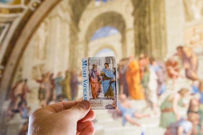 Vatican : Guided Tour Vatican Museums and Sistine Chapel - The Sistine Chapel: beautiful, brief, and crowded