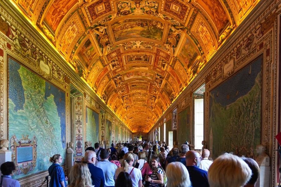 Vatican Museums and Sistine Chapel Entry Ticket - Finding the meeting point near Caffe Vaticano