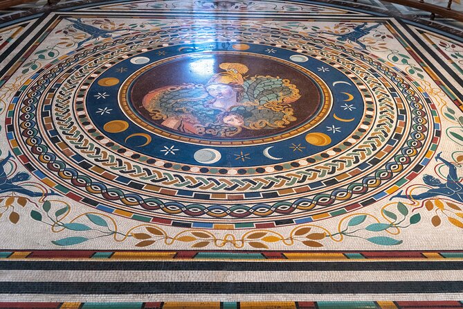 Vatican Museums, Sistine Chapel and St. Peter's Basilica Tour - Walking, heat, crowds, and clothing