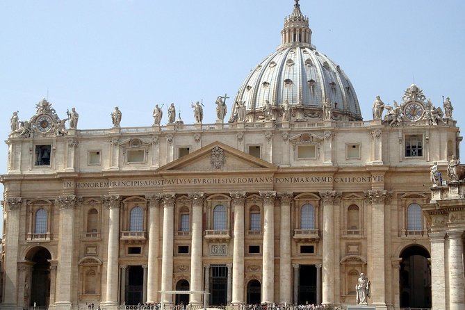 Vatican Museums Sistine Chapel Tour with access to St Peter - How crowded and fast is the experience?
