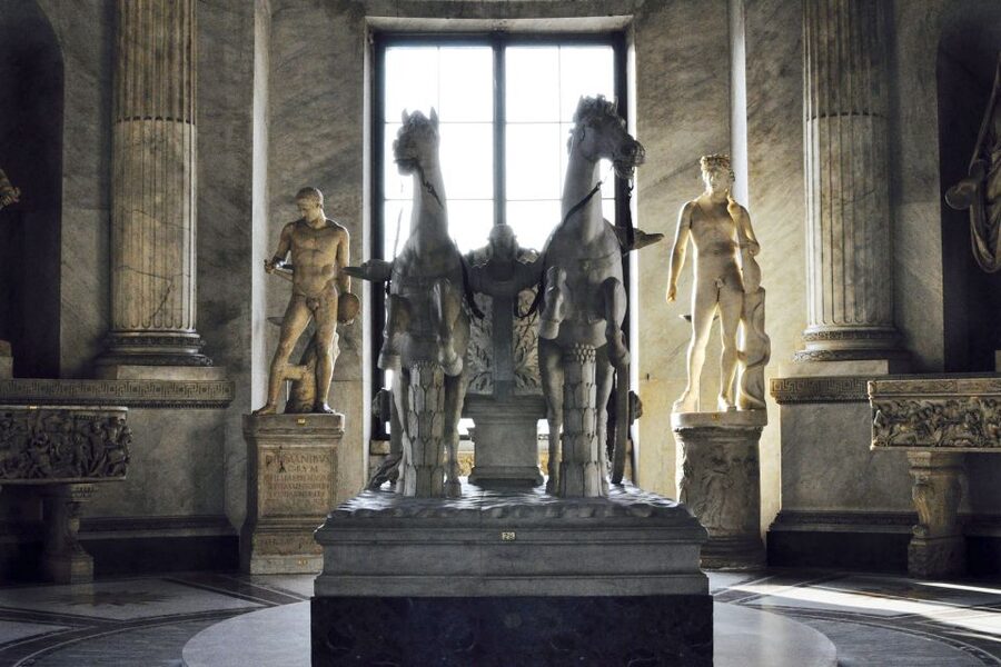 Vatican: Sistine Chapel and Vatican Museums Small Group Tour - Entering Vatican City and the museums