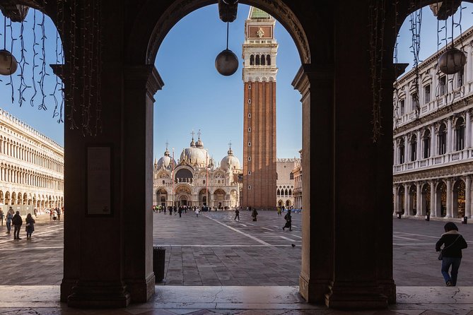 Venice's Best: Basilica, Doge's Palace, Gondola & History Gallery - Timing, meeting point, and the details that matter