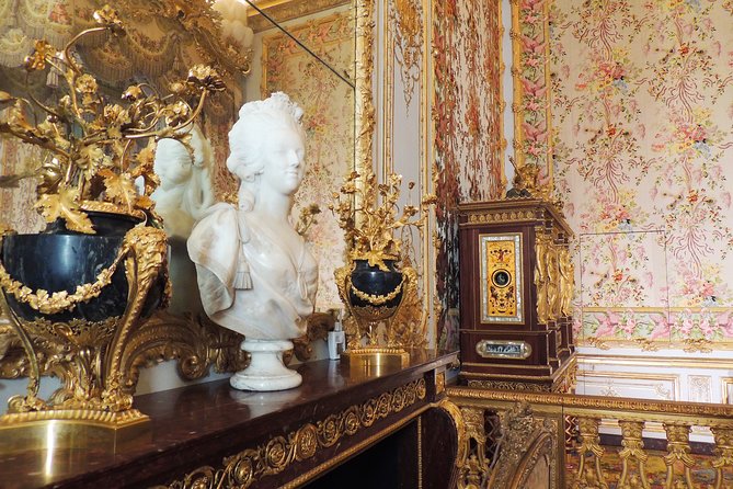 Versailles and Louvre Museum Access and Tour - Versailles gardens: beautiful, enormous, and easy to underestimate